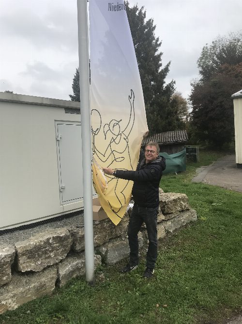 Neue Fahnen, Bild 2